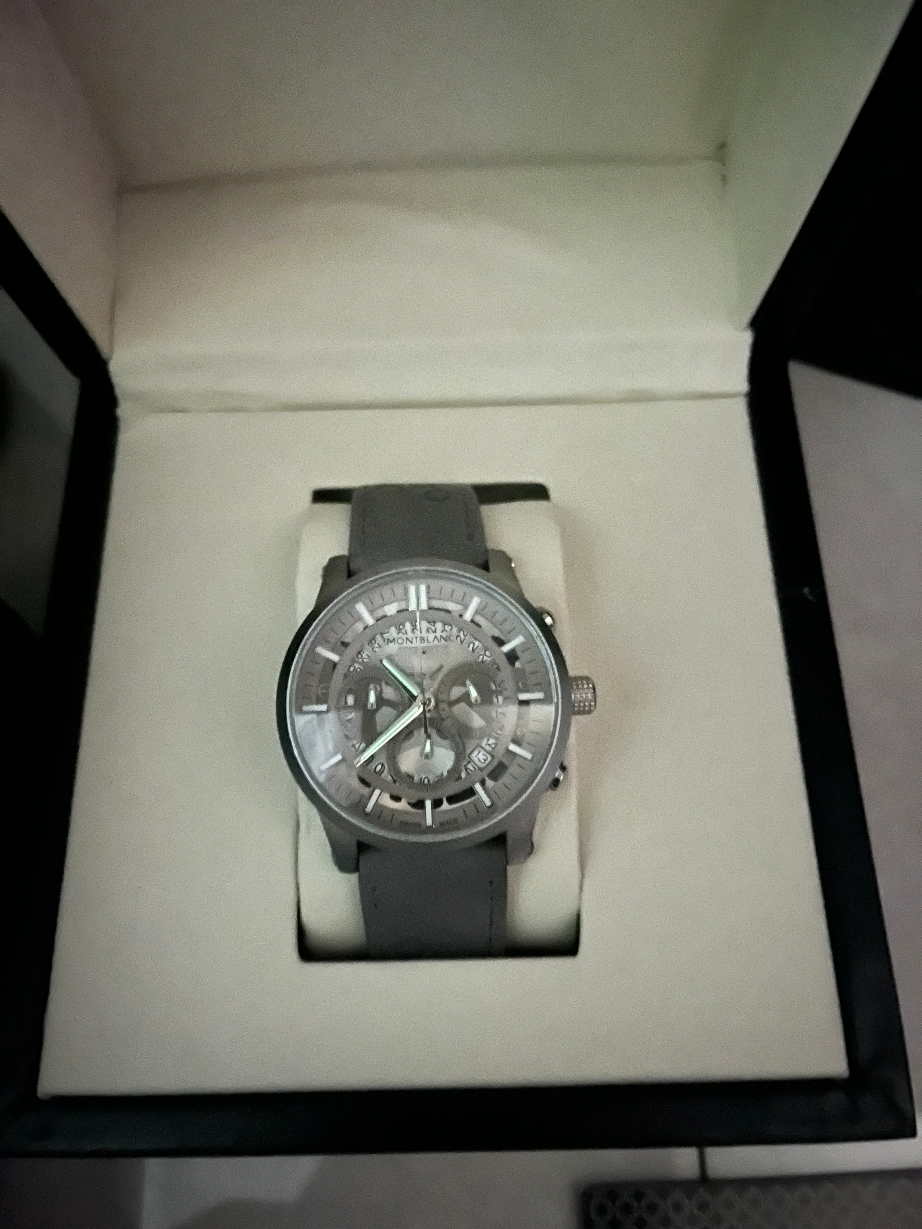 Stonecrest Calendar Chronograph — Quartz Movement