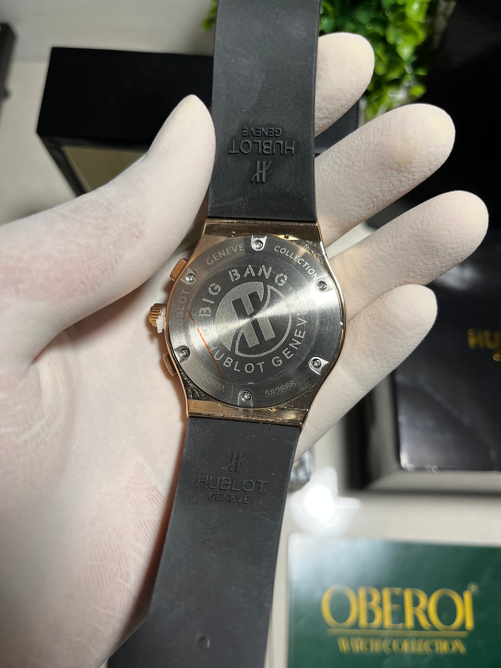 Rose Gold Noir Chronograph — Quartz Movement
