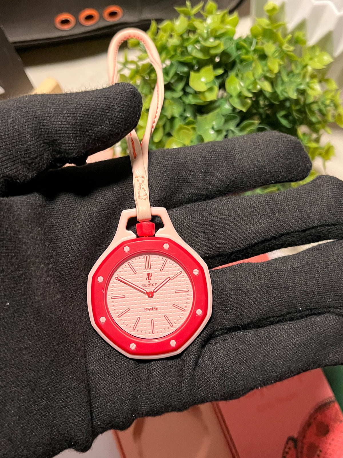 Ruby Pop Bag Charm — Quartz Movement