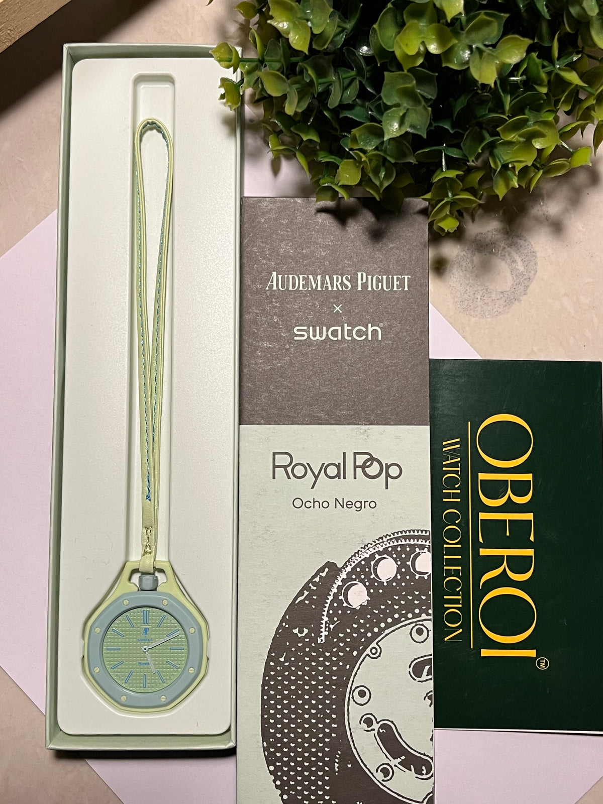 Lime Mist Bag Charm — Quartz Movement