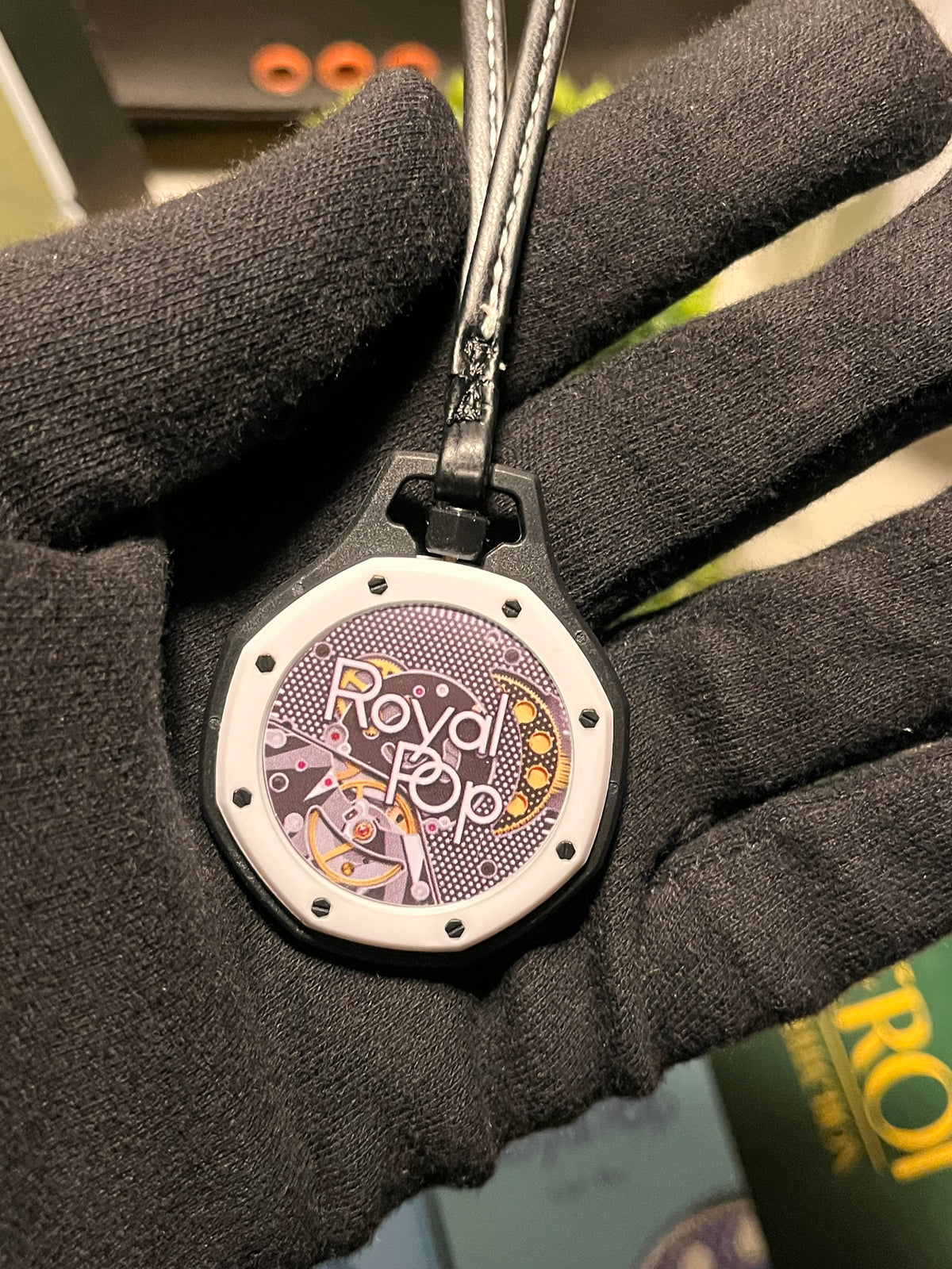 Onyx Pearl Bag Charm — Quartz Movement
