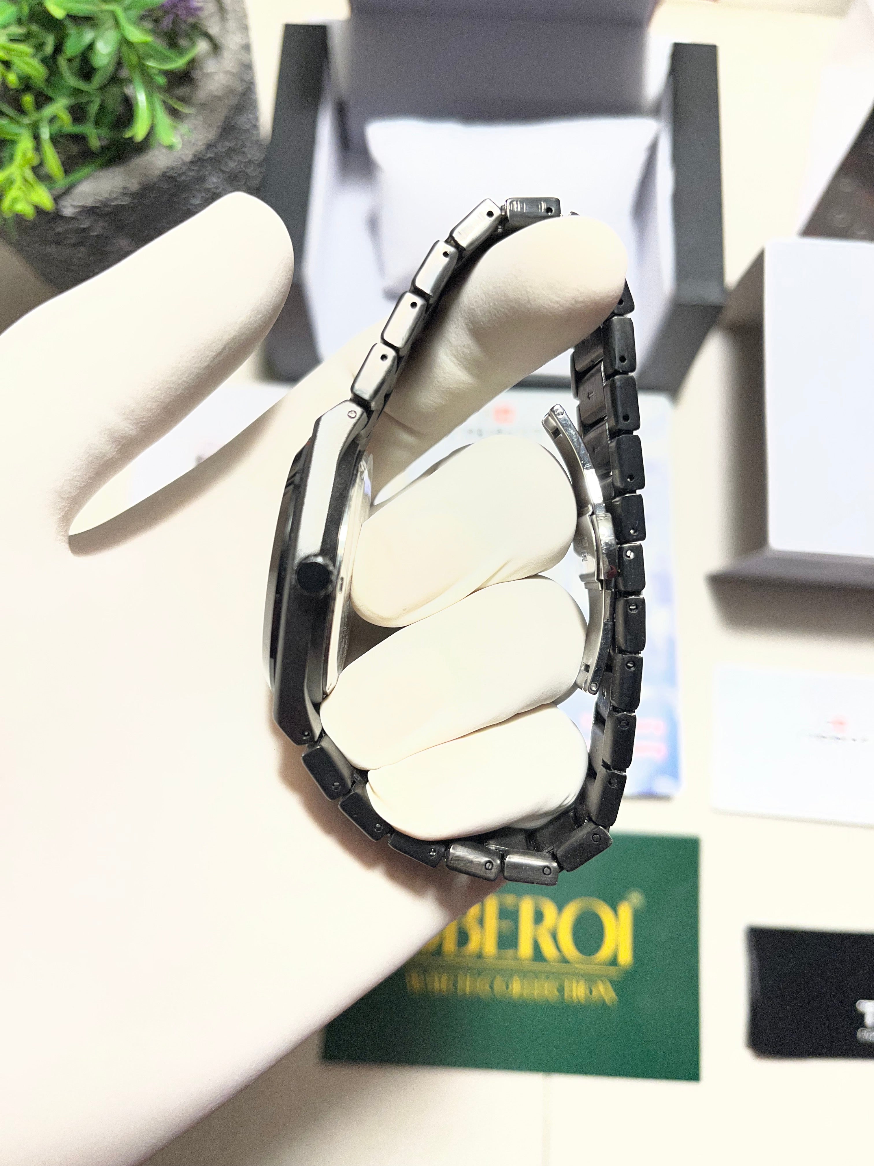 Oberoi Stealth Black PRX