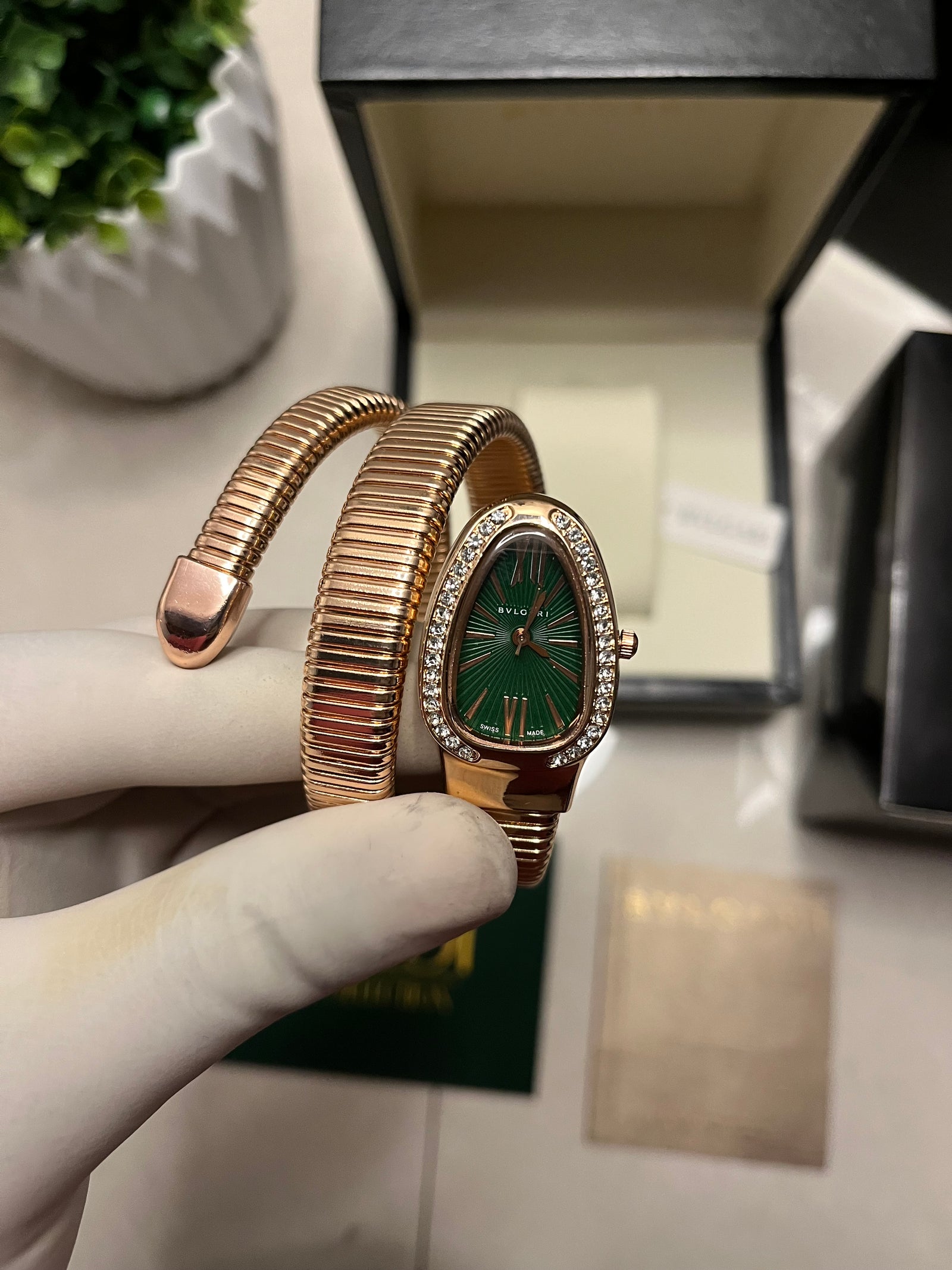 Oberoi Serpenti Rose Gold Emerald Luxe Bracelet Quartz Edition